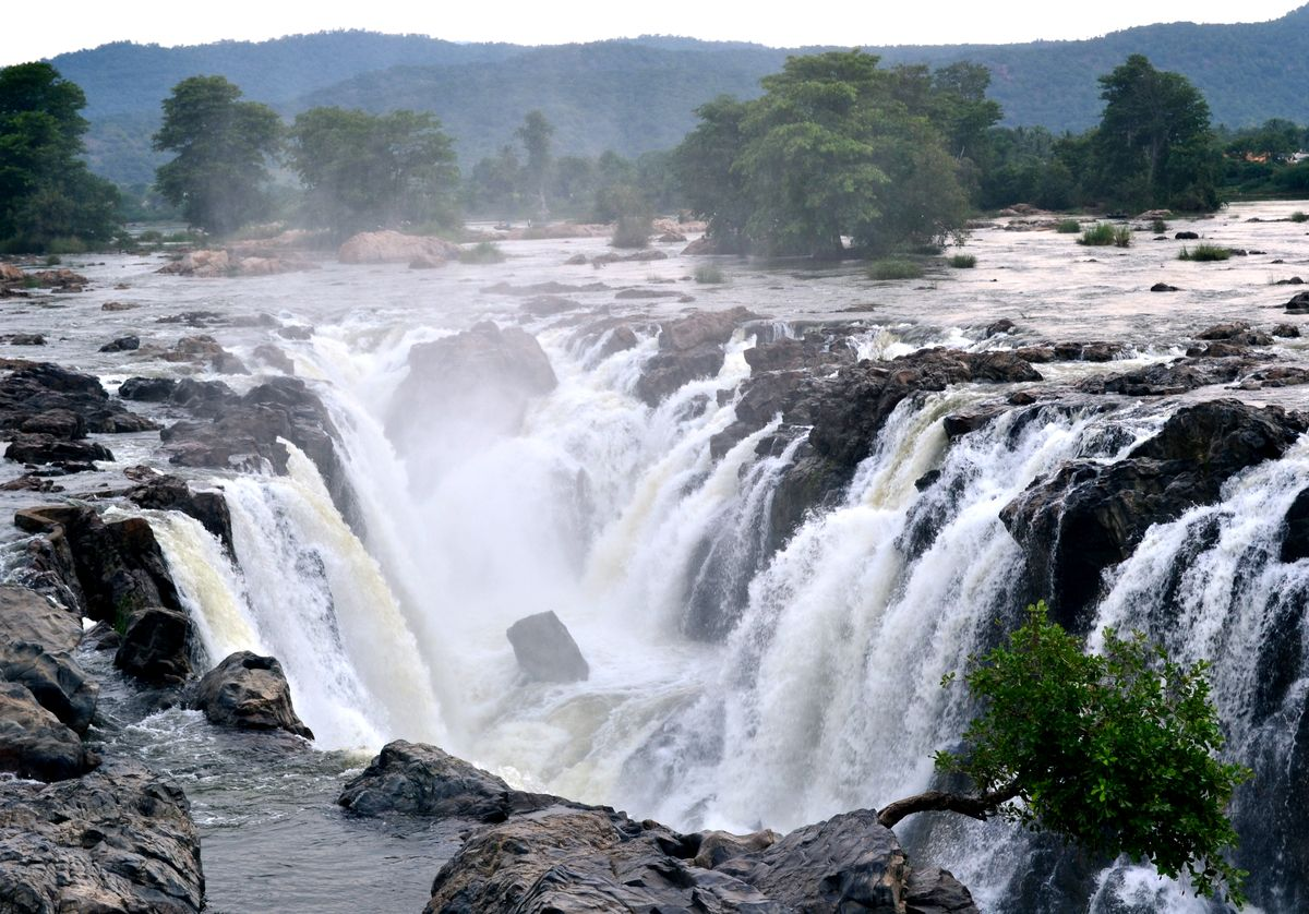 Hogenakkal Falls